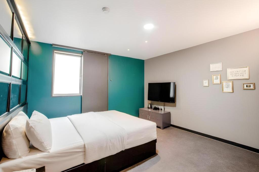 M7 Business Hotel Chilgok Exterior photo